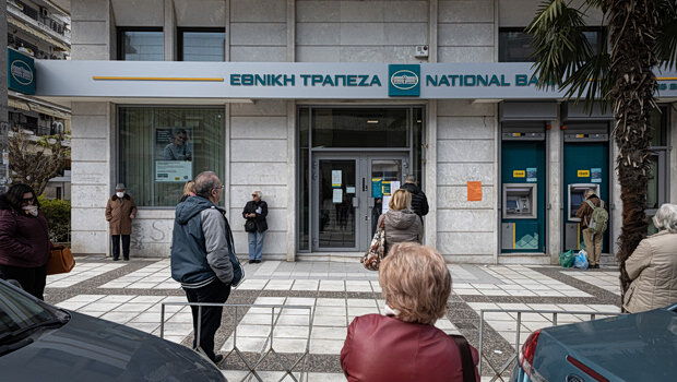 Τα… μαζεύει η ετε για τη χρέωση 0,80 ευρώ σε λογαριασμό – το μήνυμα σε πελάτες