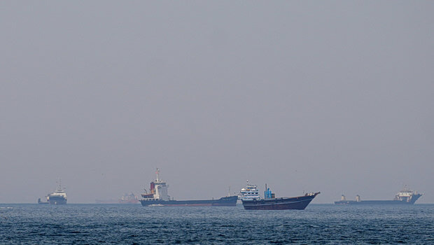 Παγκόσμιος κίνδυνος πείνας από το κλείσιμο των στενών του ορμούζ - η απειλή μιας νέας επισιτιστικής κρίσης