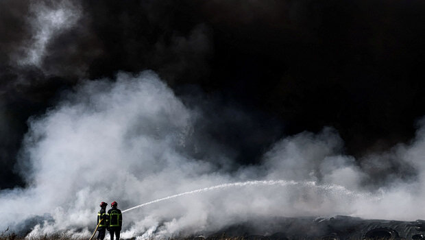Καίγεται η νότια ευρώπη: μάχη με τις φλόγες σε γαλλία, ισπανία, πορτογαλία
