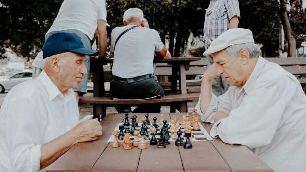 Μακροχρόνια φροντίδα στην ευρώπη: έλλειψη πόρων και προσωπικού - πολύ χαμηλές δαπάνες στην ελλάδα