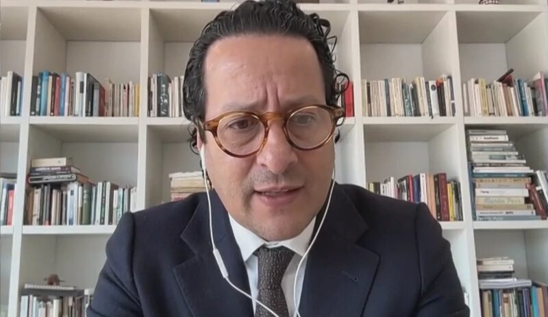 Ο ακροδεξιός δε λα εσπριέγια καθαίρεσε τον «ανυπόφορο» διευθυντή στατιστικής