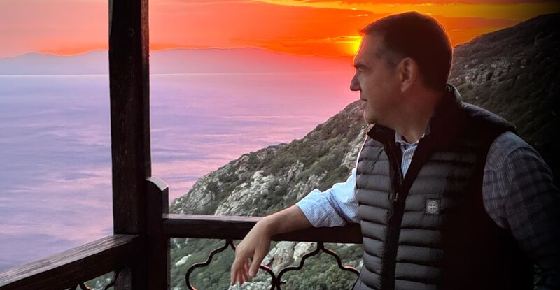 Ο αλέξης τσίπρας στο άγιο όρος και οι υπόλοιποι στα… κάγκελα – ποιους και γιατί ενόχλησε η επίσκεψη