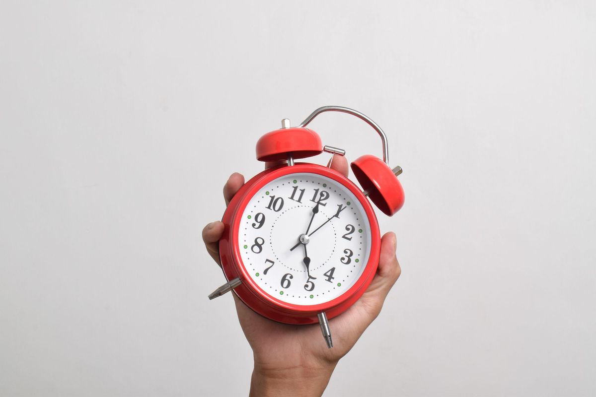 Αλλαγή ώρας 2026: Αυτήν την Κυριακή γυρίζουμε τους δείκτες μπροστά