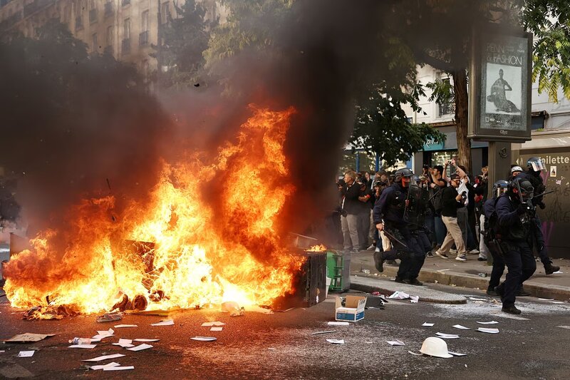 Γαλλία: ένα στα 7 σχολεία παραμένουν αποκλεισμένα - νέες διαδηλώσεις την πέμπτη
