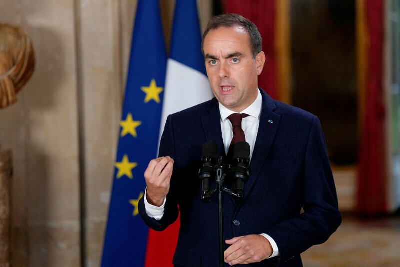 Γαλλία: οργή της αντιπολίτευσης μετά τη συνάντηση με τον λεκορνί - «δεν ήθελε να ακούσει κανέναν»