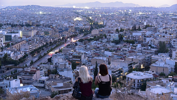 Πάνω από 1 στους 5 αθηναίους κινδυνεύει από φτώχεια - δεύτερη η ελλάδα στον κίνδυνο φτώχειας στην εε