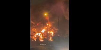 Σαουδική αραβία: οι χούθι ανέλαβαν την ευθύνη για την επίθεση στο διυλιστήριο της aramco στην ερυθρά θάλασσα