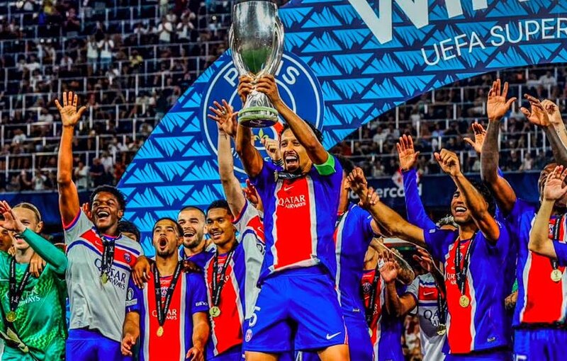 Η απονομή του ευρωπαϊκού super cup στην παρί σεν ζερμέν (vid)