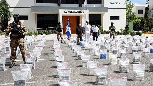 Κατασχέθηκαν έπειτα από καταδίωξη 1,6 τόνοι κοκαΐνης ανοιχτά της δομινικανής δημοκρατίας