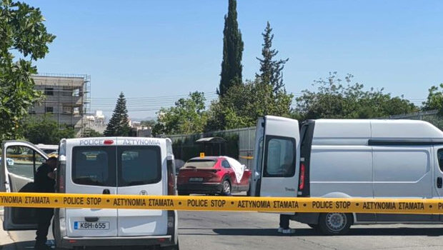 Πατέρας τεσσάρων παιδιών ο αστυνομικός που πυροβόλησε τη σύζυγό του - σε κρίσιμη κατάσταση η 46χρονη
