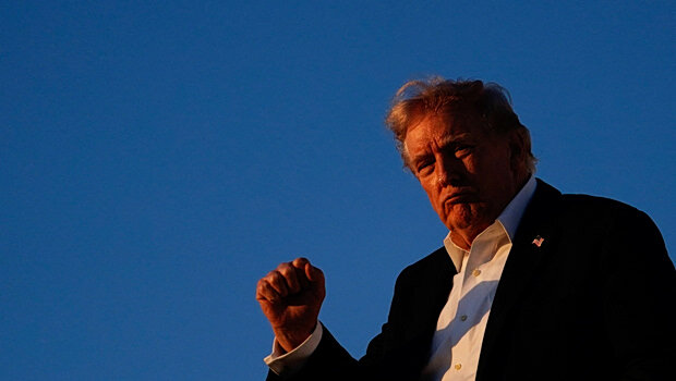 Axios: ο ντόναλντ τραμπ κουράστηκε με το αδιέξοδο – είναι έτοιμος να ξεκινήσει πάλι πόλεμο