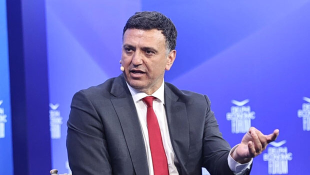 Ο βασίλης κικίλιας κρούει κώδωνα κινδύνου για την κρίση στο ορμουζ και το κόστος της πράσινης μετάβασης στη να