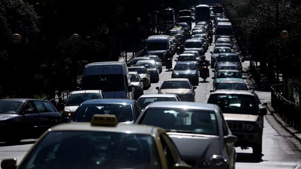 Οχήματα: ποιοι κερδίζουν απαλλαγή από το τέλος ταξινόμησης