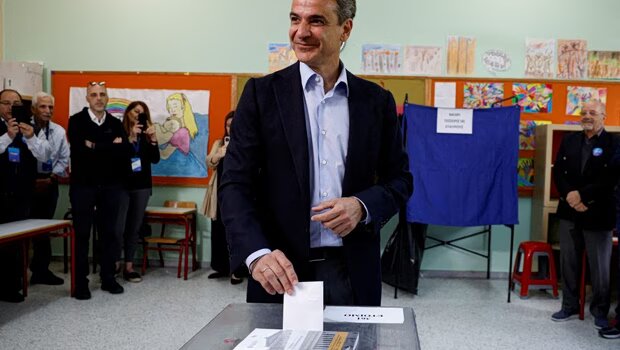 Σε εκλογές το φθινόπωρο γέρνει η πλάστιγγα στο μυαλό μητσοτάκη - οι ημερομηνίες για τις κάλπες και τις τελικές