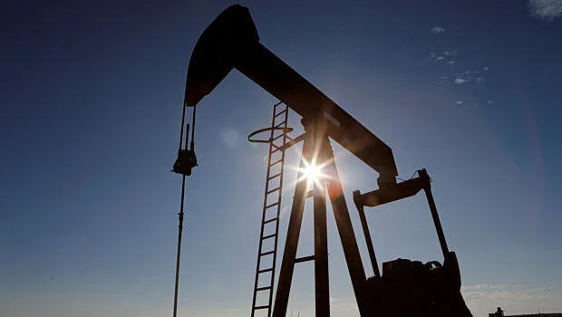 Με ελαφριά άνοδο ανοίγει η τιμή του WTI