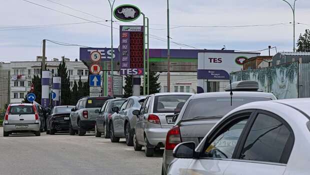 Σε κατάσταση έκτακτης ανάγκης η κριμαία - η ουκρανία έπληξε ξανά εργοστάσιο χημικών στη ρωσία με drones