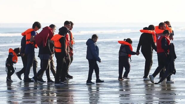 Η εε ξοδεύει δισεκατομμύρια στις απελάσεις μεταναστών - γιατί η στρατηγική αυτή δεν αποδίδει