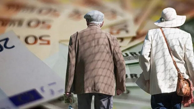 Μεγαλώνει το χάσμα στις συντάξεις μεταξύ του δημόσιου και ιδιωτικού τομέα