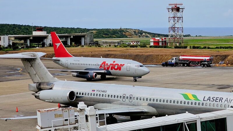 Λειτουργεί ξανά το διεθνές αεροδρόμιο στο καράκας