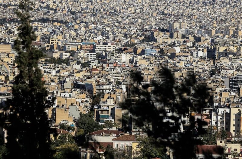 Η ελλάδα στενάζει για ένα «κεραμίδι» - πρωταθλήτρια ευρώπης στις δαπάνες στέγασης