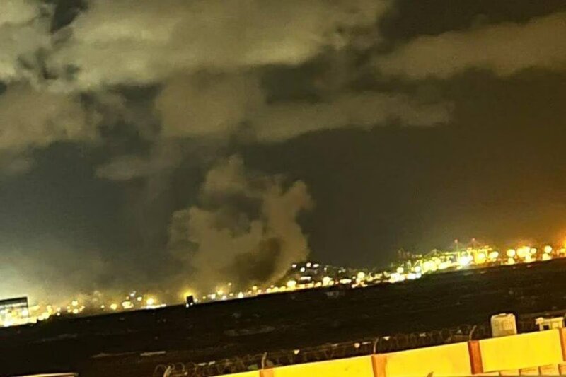 Υεμένη: ισχυρές εκρήξεις στο αεροδρόμιο του άντεν