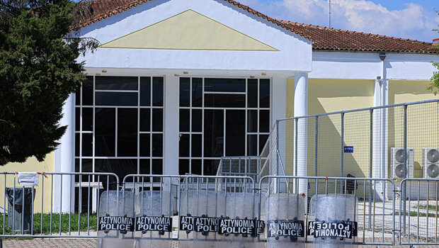 Τέμπη: ανοίγει ξανά η αυλαία της δίκης στη λάρισα - το ελληνικό δημόσιο εξηγεί την απόφαση για παράταση υποστή