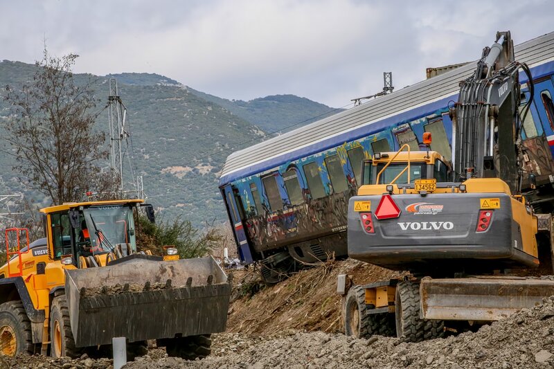 Τέμπη: η σύσκεψη της 3ης μαρτίου και η απόφαση για το μπάζωμα – στοιχεία που εξέτασε ο εισαγγελέας για την παρ