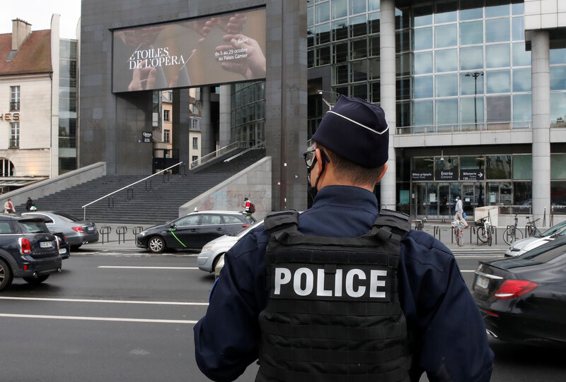 Πέντε σοροί νεογέννητων βρέθηκαν σε χαρτοκιβώτια σε σπίτι ζευγαριού στη γαλλία