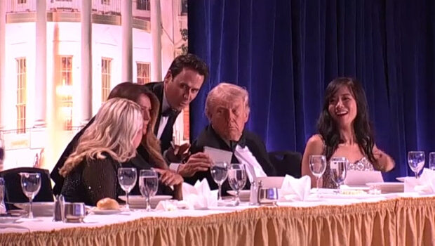 Νέο βίντεο από τους πυροβολισμούς στο δείπνο τραμπ - γιατί φυγαδεύτηκε πρώτος ο αντιπρόεδρος βανς