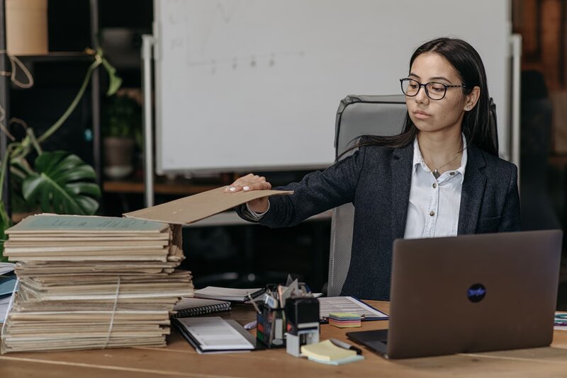 Η εποχή του side hustle: gen z και millennials αναζητούν εισόδημα πέρα από τον μισθό
