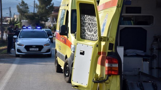 Περιπολικά και νεκροφόρες αντί για ασθενοφόρα στο κέντρο υγείας αίγινας