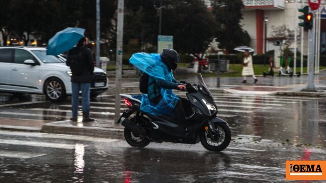Μετ' εμποδίων η κίνηση στην αττική λόγω βροχής σε όλους τους οδικούς άξονες, 45λεπτες καθυστερήσεις στην αττικ