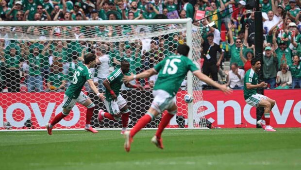Μεξικό – νότια αφρική 2-0: άνετοι οι τρικολόρ (vids)
