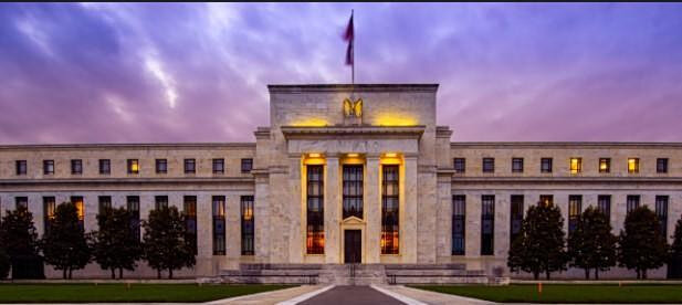 Fed: παγωμένα τα επιτόκια για τρίτη συνεχόμενη συνεδρίαση