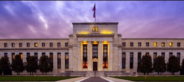 Fed: Στο μικροσκόπιο της οι μεγάλες τράπεζες για την έκθεσή τους στην ιδιωτική πίστη