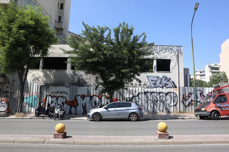 Άγνωστος χρησιμοποίησε το κινητό της 38χρονης που βρέθηκε νεκρή μέσα σε βαλίτσα - τα μηνύματα στους γονείς της
