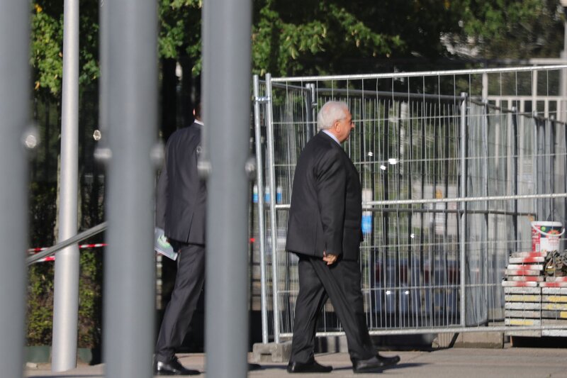 H τελευταία προξενική υπηρεσία της ρωσίας στη γερμανία - τέλος εποχής σε μια περίοδο έντασης