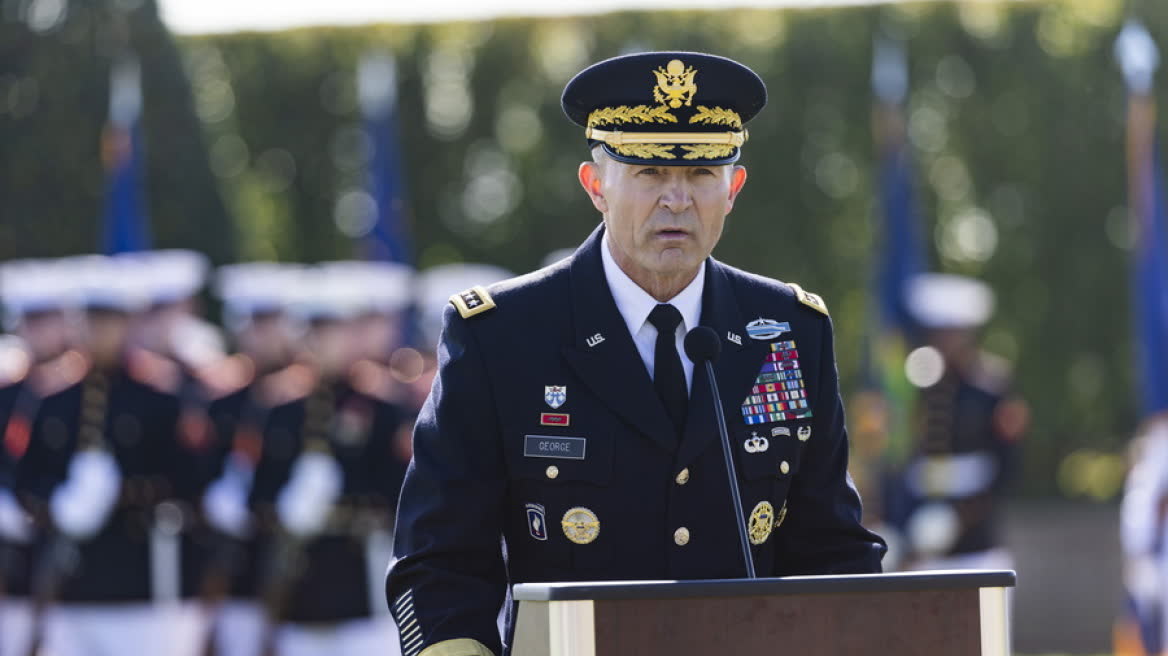 ΗΠΑ: Ο Χεγκσεθ ζήτησε την παραίτηση του αρχηγού του Γενικού Επιτελείου Στρατού