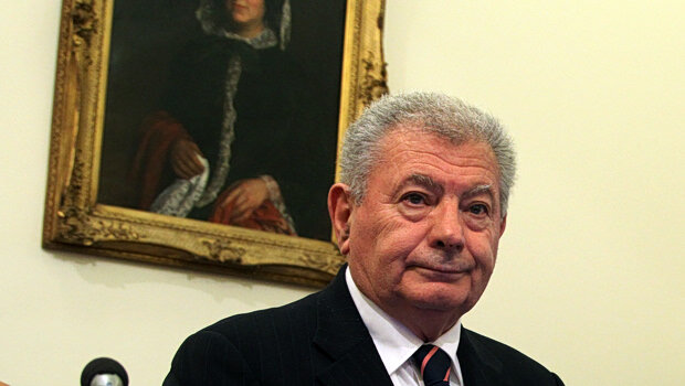 Δίκη για τον θάνατο του σήφη βαλυράκη: «δύο τραύματα θα ήταν θανατηφόρα ακόμα κι αν δεν έπεφτε στο νερό»