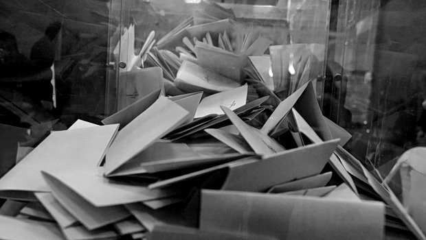 Δημοσκόπηση: ανατροπή και αλλαγή συσχετισμών - υποχωρεί η νδ, σταθερά στη δεύτερη θέση η ελας του τσίπρα, τέτα