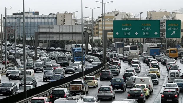 Κίνηση: Στο «κόκκινο» ο Κηφισός και το λιμάνι του Πειραιά