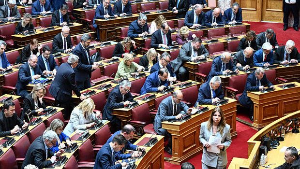 Αίρεται η ασυλία των 13 του οπεκεπε - θύματα και απροστάτευτοι δηλώνουν οι εγκαλούμενοι που ζήτησαν την άρση