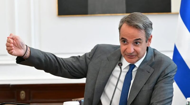 Μητσοτάκης: αγώνας δρόμου - «τρέχει» για διαρροές στα δεξιά, κόμμα σαμαρά και απώλειες στο κέντρο