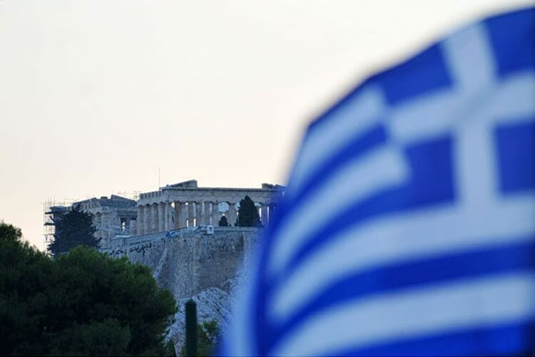 «καμπανάκια» για την ελληνική οικονομία: σε κίνδυνο ιδιωτική κατανάλωση και εξαγωγές λόγω του πληθωρισμού