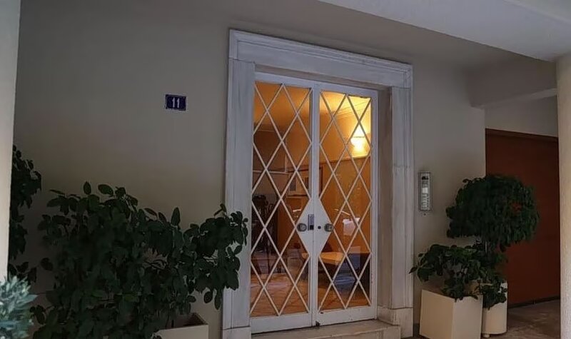 «κανείς δεν ζήτησε να τον συνοδεύσει» κατέθεσε η διασώστρια του εκαβ για την υπόθεση μαζωνάκη