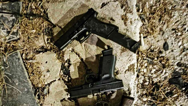 Σκληρός ποινικός ο 42χρονος που τραυματίστηκε από αστυνομικό στο μικρολίμανο - τι εξετάζουν οι αρχές
