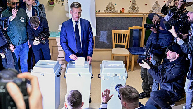 Εκλογές στην Ουγγαρία: «Οι Ούγγροι θα γράψουν ιστορία» λέει ο Μαγιάρ - «Είμαι εδώ για να νικήσω» δήλωσε ο Όρμπ