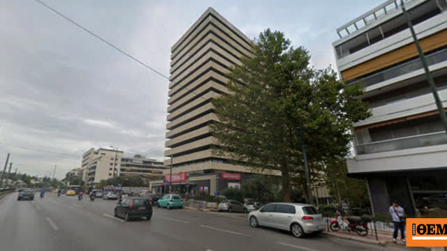 Οικογένεια στους Αμπελόκηπους υποστηρίζει ότι δεν έχει κάνει τίποτα παράνομο με το κοτέτσι στην ταράτσα