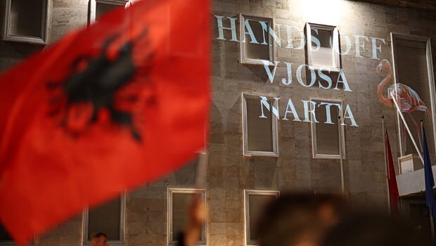Αλβανία: για ξέπλυμα χρήματος και εμπόριο ναρκωτικών ερευνάται ο επιχειρηματίας που πούλησε τη γη για το θέρετ
