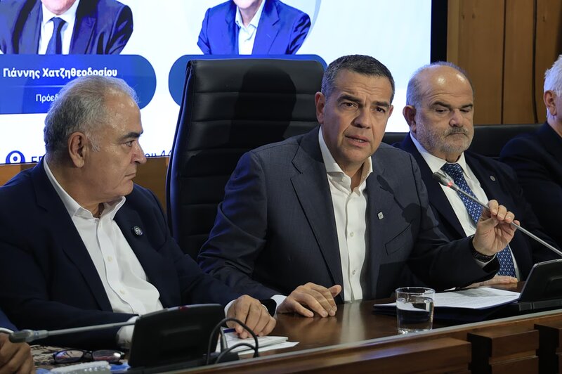 Αλέξης τσίπρας: η ανάπτυξη να διαχυθεί στην πραγματική οικονομία - το σχέδιο της ελας για τη μικρομεσαία επιχε